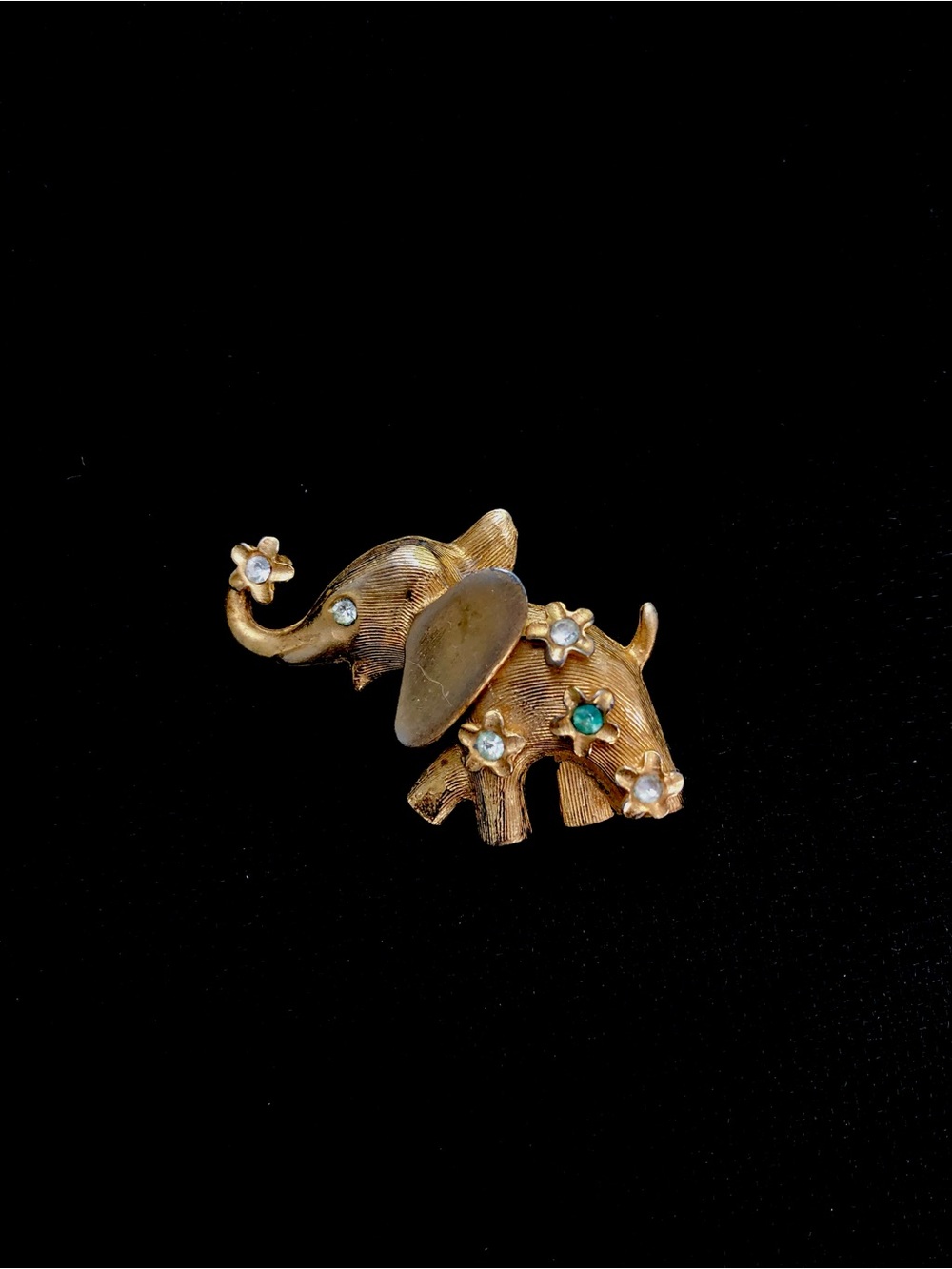 1960s Elephant Brooch with Rhinestones and Flowers 🐘🌸